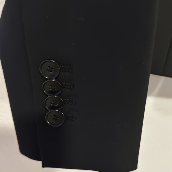 Anne Taylor classic black blazer, size 0P (XS) - Picture 3 of 7